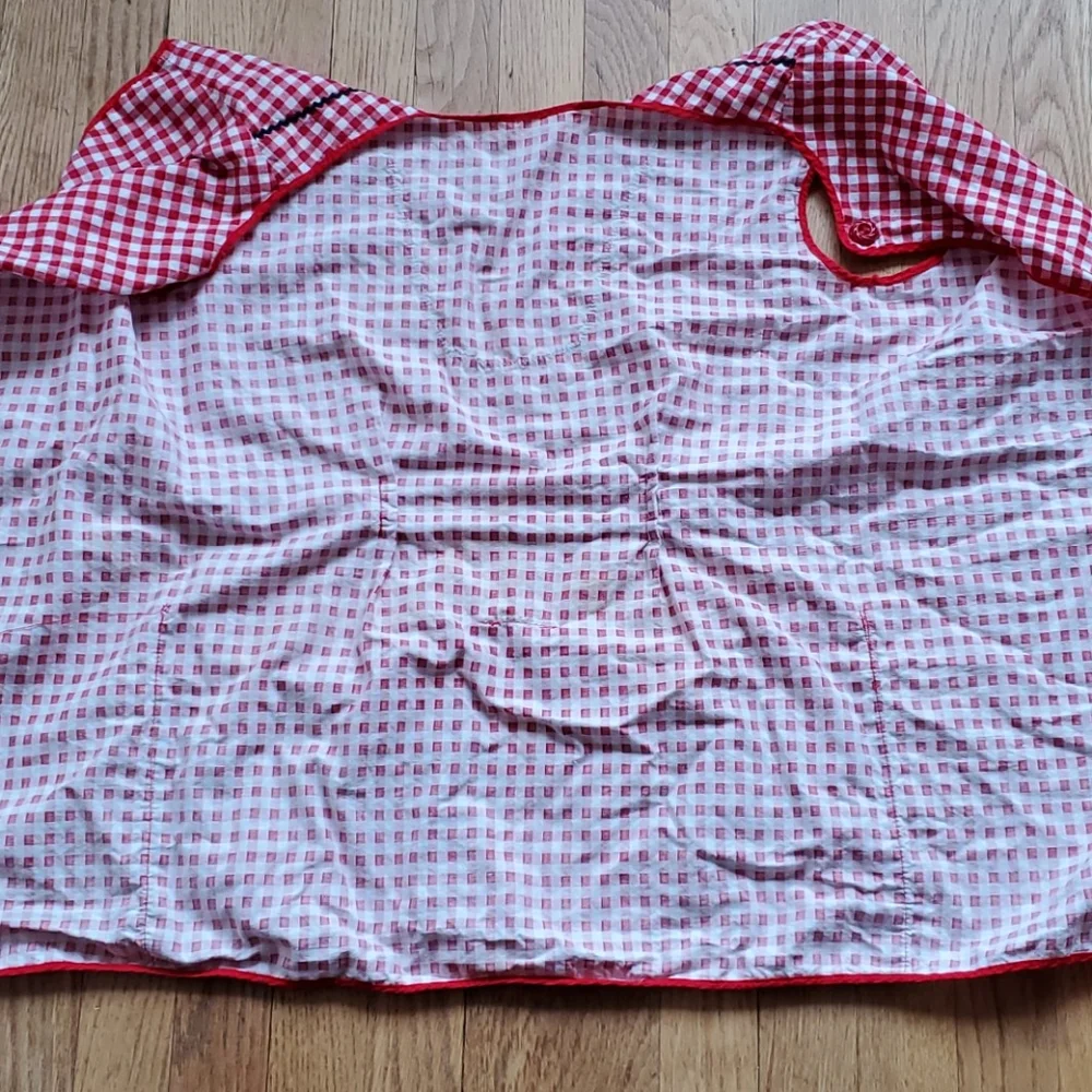 Vintage handmade smock apron with pockets